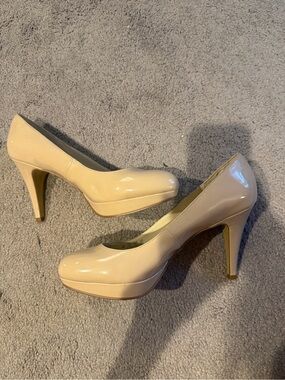 Nickels Nude Patent Platform High Heels